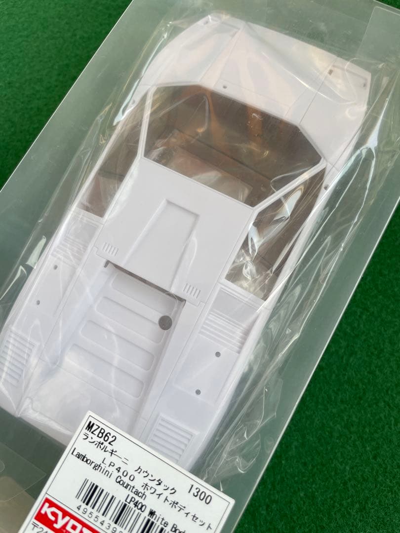 稀少廃番 KYOSHO ランボルギーニ カウンタック LP400 ホワイトボディ