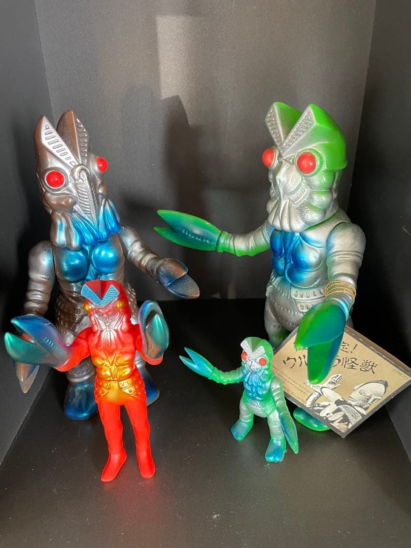 ま*ん様 バルタン星人　レトロソフビセット販売　おまけ付き