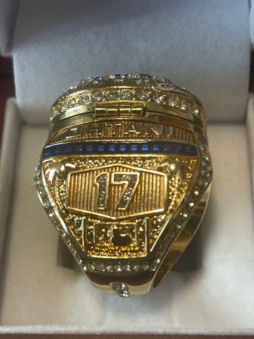 大谷翔平サインボールとLA Dodgersリングセット(2024)