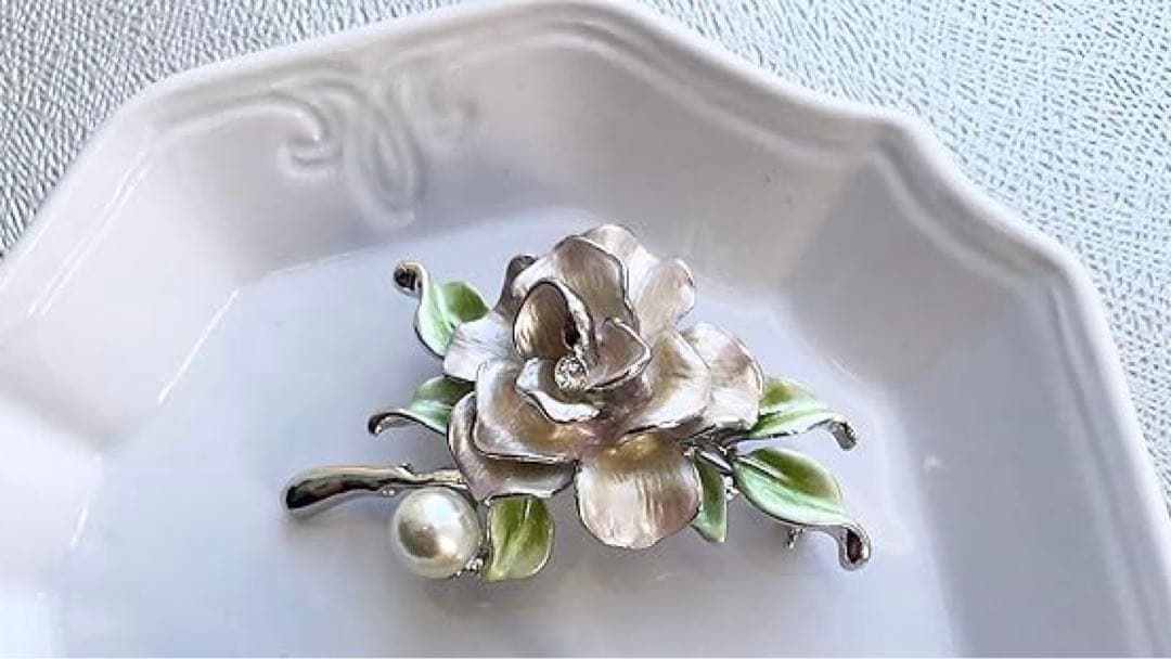 VENDOME BOUTIQUEヴァンドームブティックブローチ