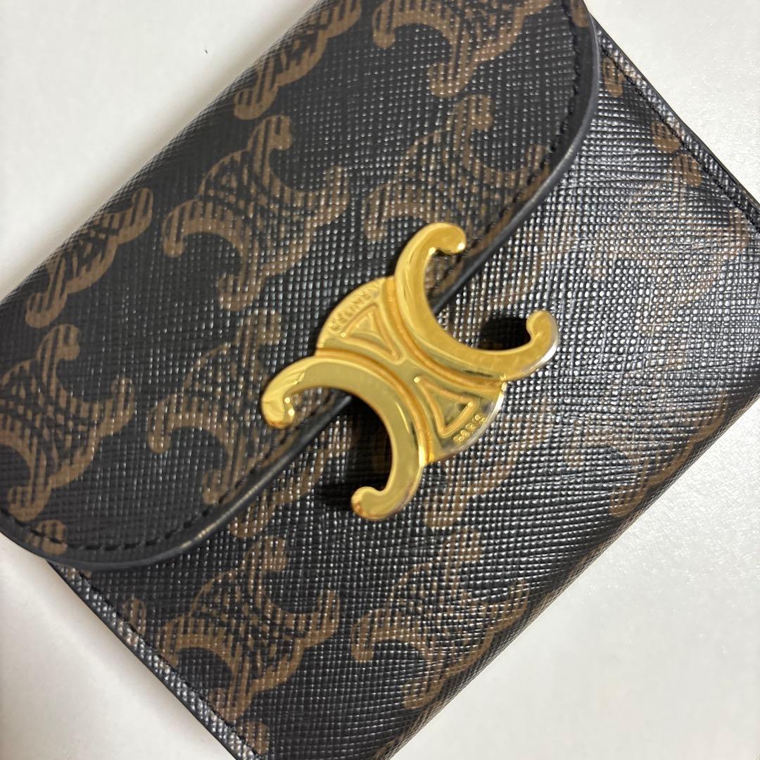 セリーヌ 三つ折り財布 総柄 トリオンフ スモールフラップウォレット 黒