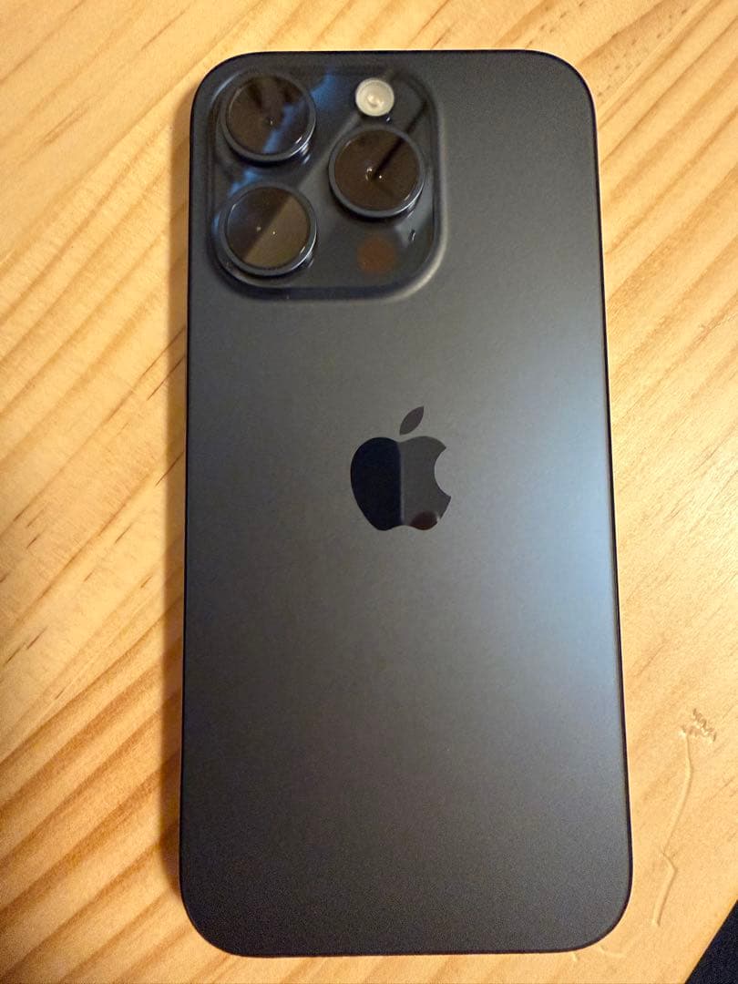 Apple iPhone 15 Pro ブルーチタニウム