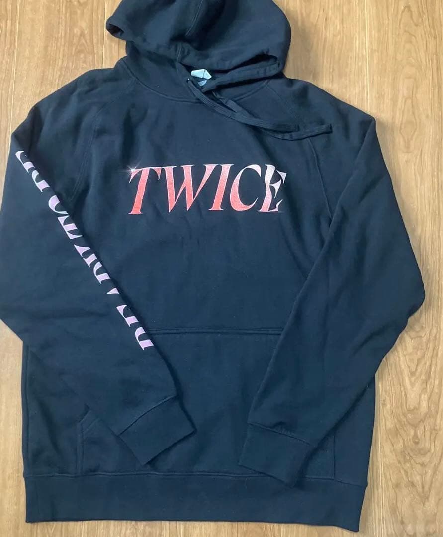 TWICE 5TH WORLD TOUR READY TO BE パーカー