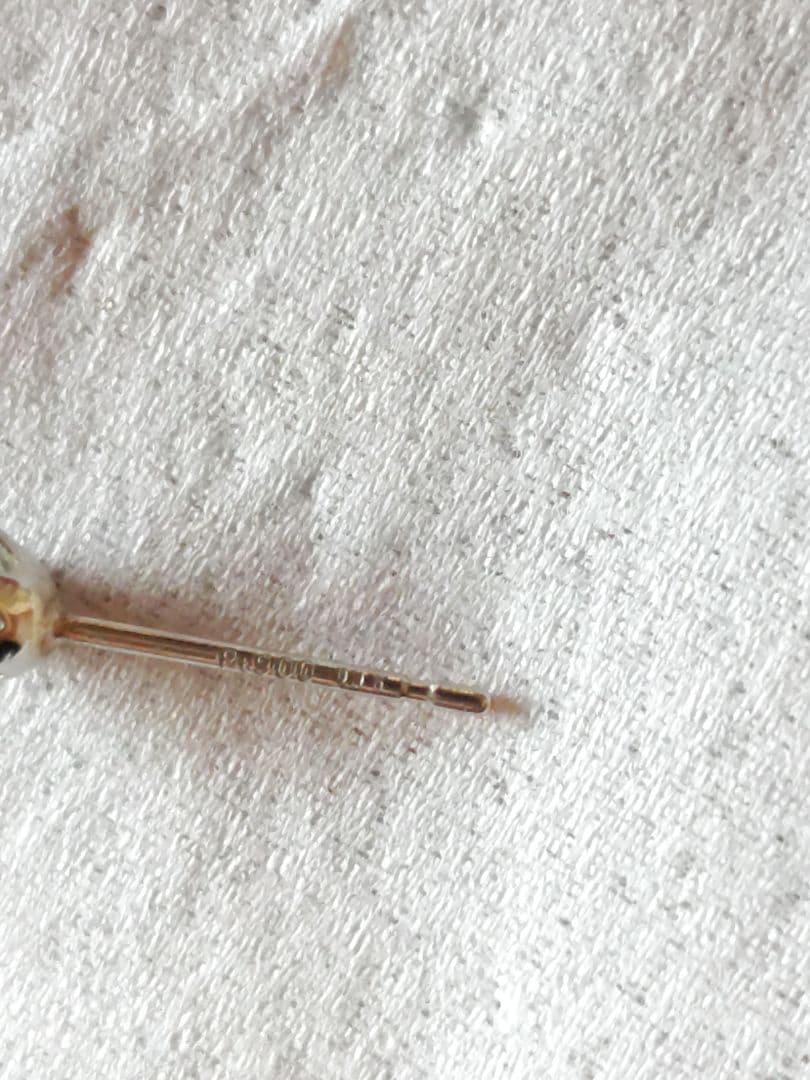 天然一粒ダイアモンドピアス0,3カラット（0,15カラットが2個）プラチナ900