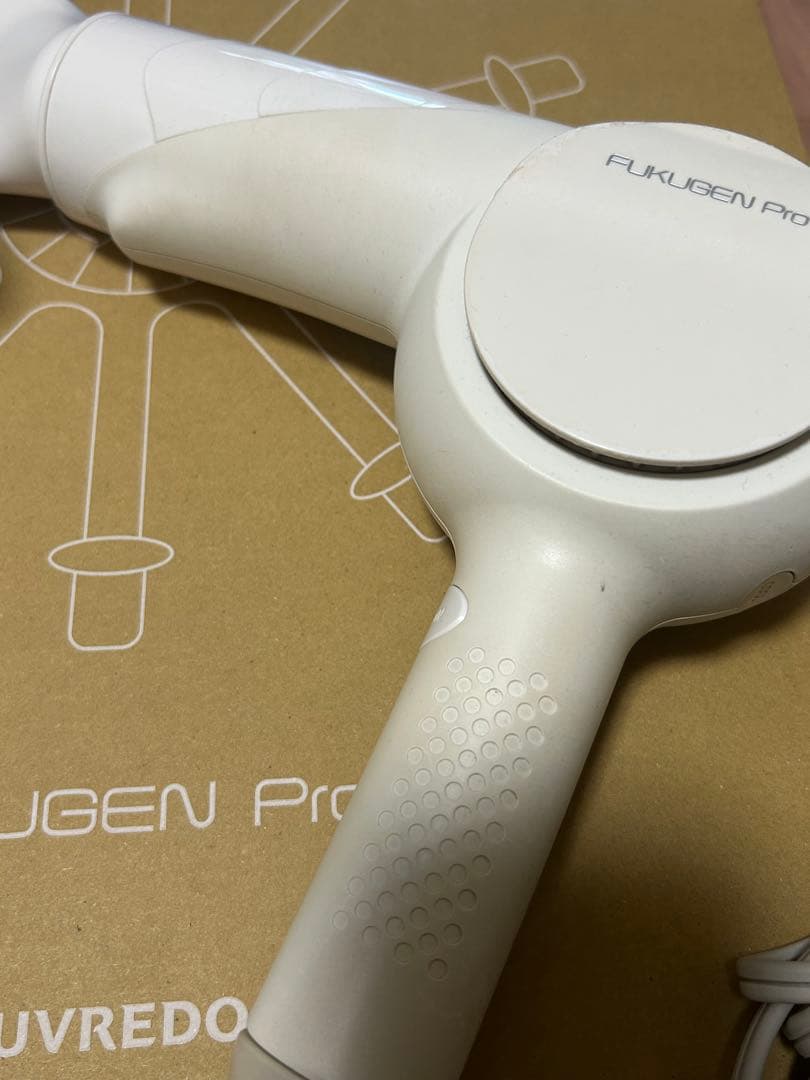 nonko ⭐︎LOUVREDO FUKUGEN Pro ホワイト