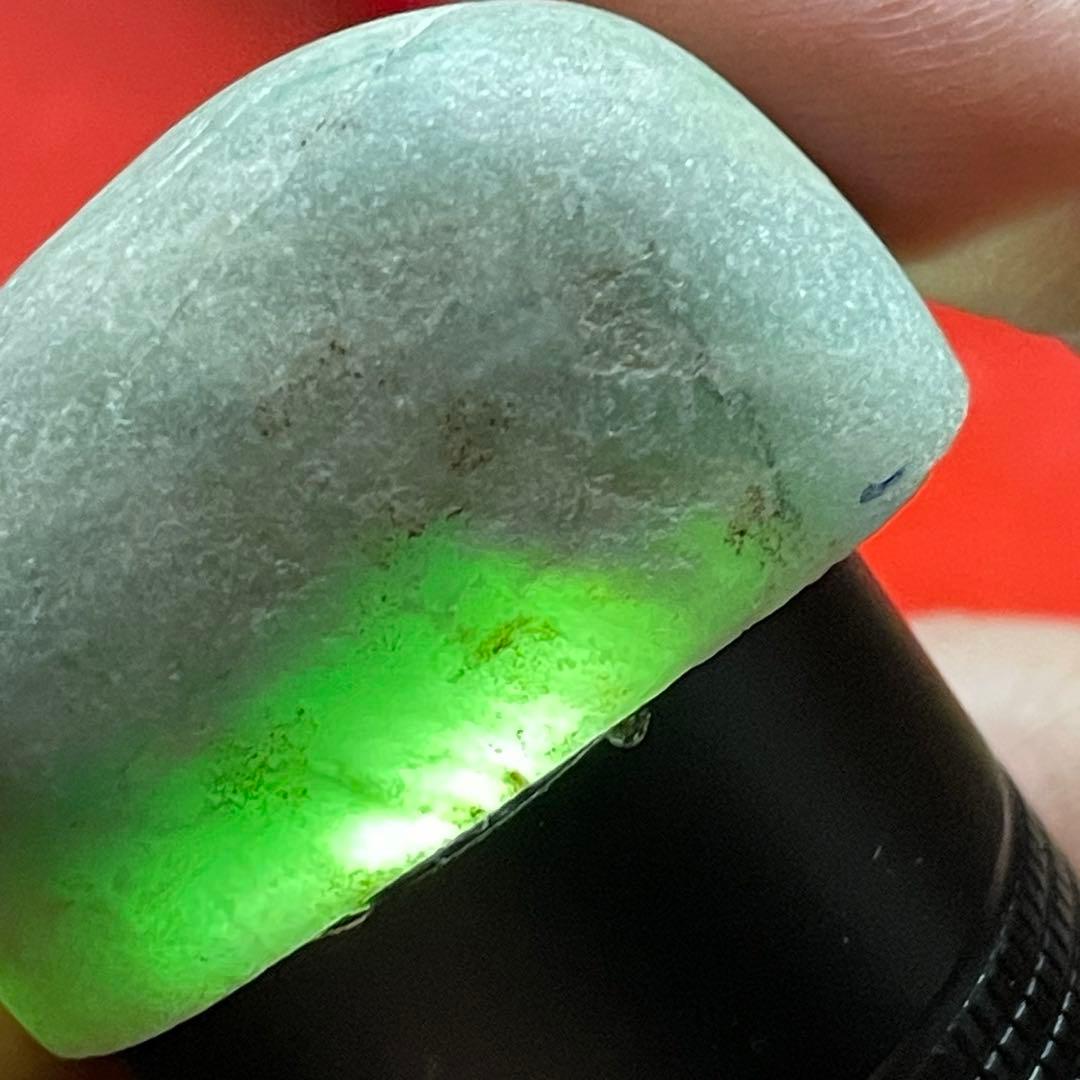国産　糸魚川翡翠 翡翠 58.4ｇ 原石 ヒスイ ひすい 糸魚川翡翠