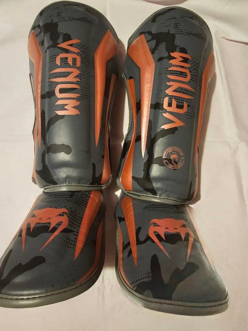 ろひもと　Venum（ヴェナム)　レガース　Mサイズ