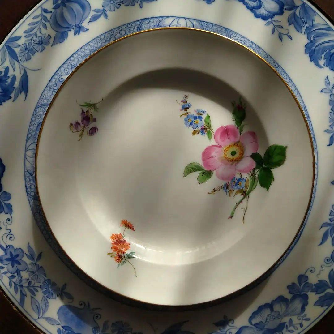 ヤマザキです ピンクの薔薇と紫の菊、オレンジのナスタスチウムのトリオ3点