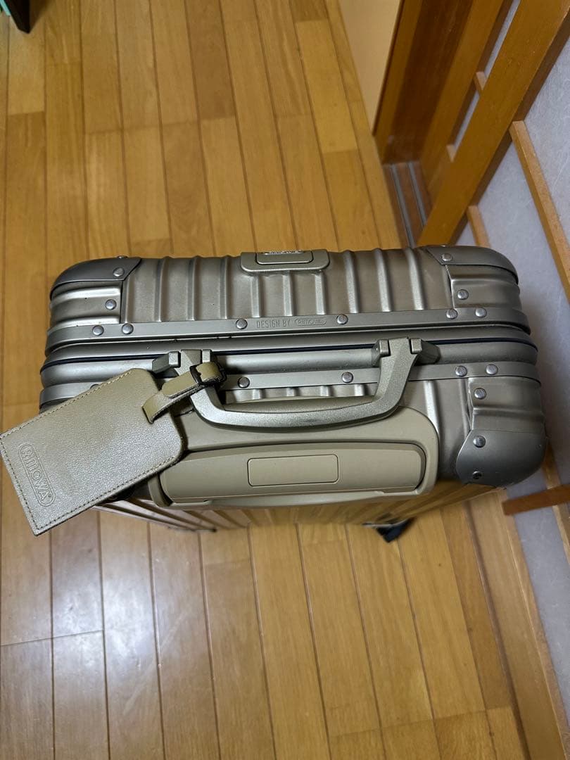 RIMOWA☆リモワスーツケース　トパーズチタニウム32L機内持ち込み可能
