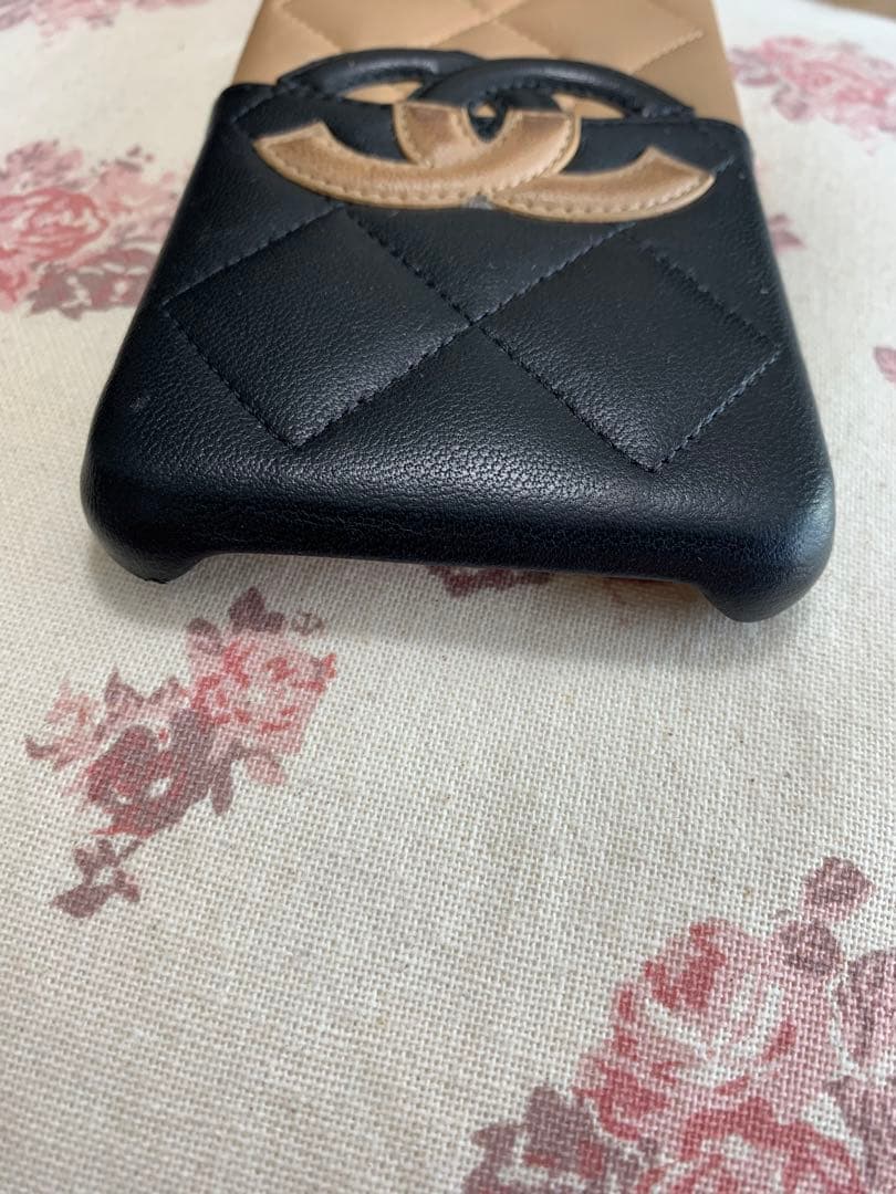 CHANEL iPhone11promaxケース ベージュ/ブラック