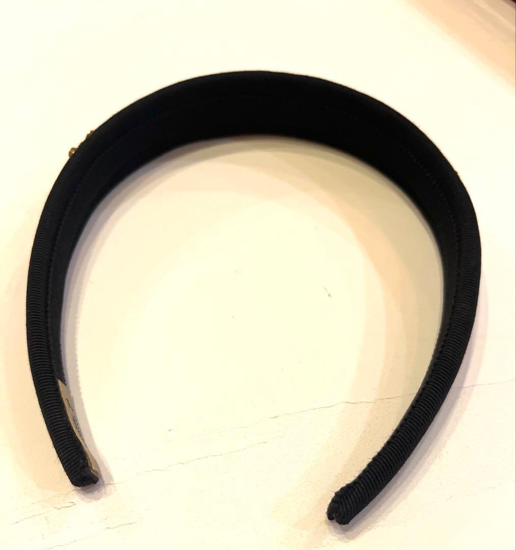 セリーヌ☆カチューシャ　トリオンフ　 ロゴ　リボン　ヘアバンド　ヴィンテージ黒