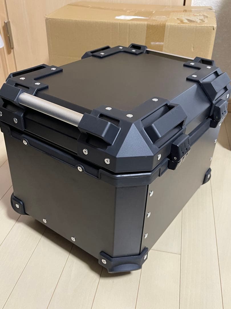 バイク用　リアボックス　ブラック