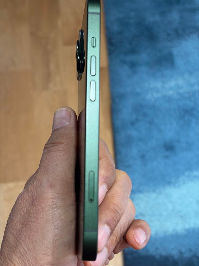 琉*華様 Apple iPhone 13 ミッドナイトグリーン 本体128GB