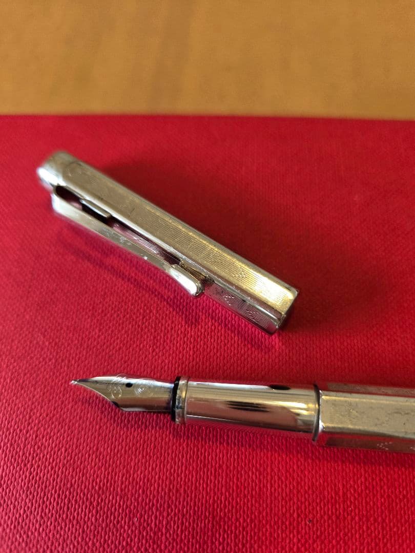 カランダッシュ万年筆、シャープ、ボールペン