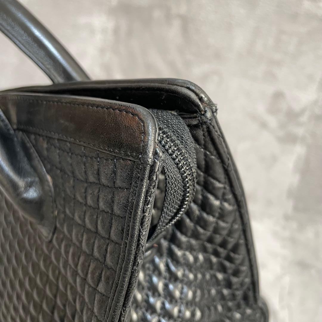 【極美品】BALLY バリー ハンドバッグ キルティング タッセル ロゴ金具 黒