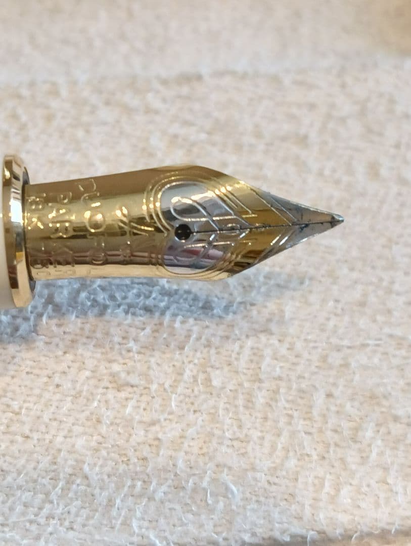 パーカー　デュオフォールド　ホワイト　F