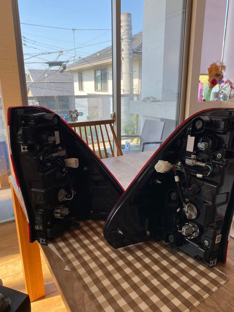 ハイラックスGUN125 後期テールランプ　トヨタ純正