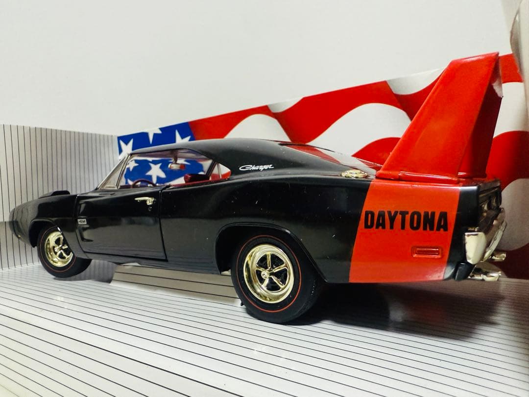 アーテル/'69 Chargerチャージャー Daytonaデイトナ 1/18