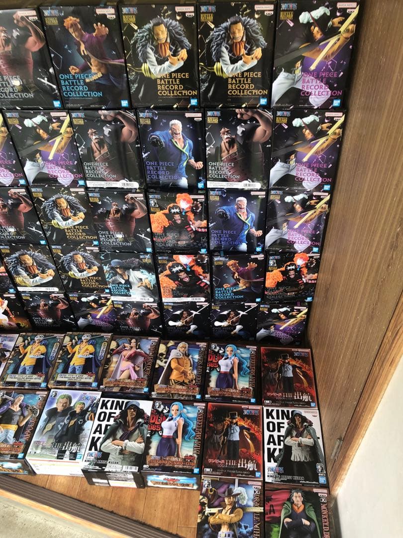 ワンピース　フィギュア　ミホーク　ゾロ　ガープ　ロー　クザン　クロコダイル63個