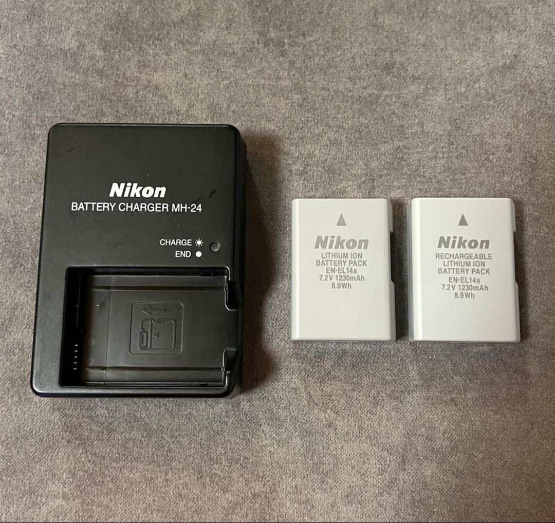 Nikon D5300 ダブルズームキットWi-Fi機能搭載【バッテリー2個付】