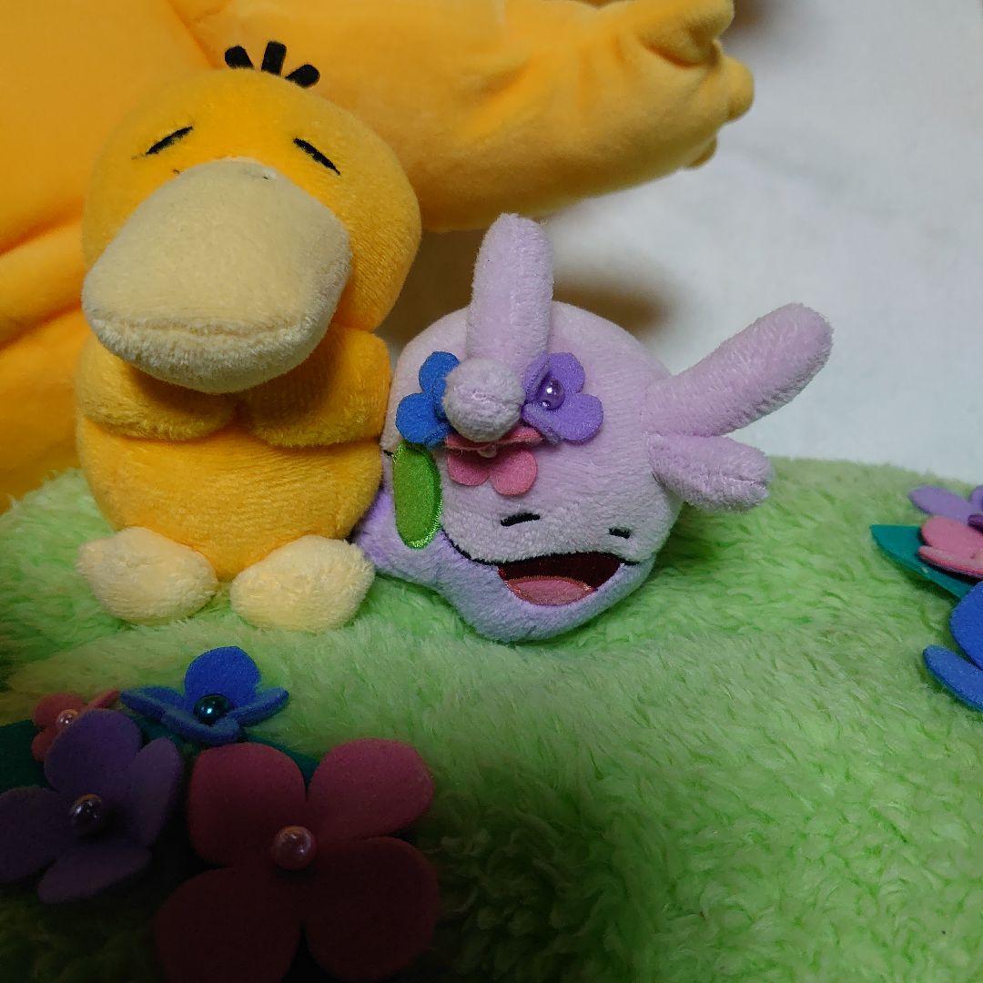 ポケモン　センター　コダック　ヌメラ　クッション　ティッシュカバー