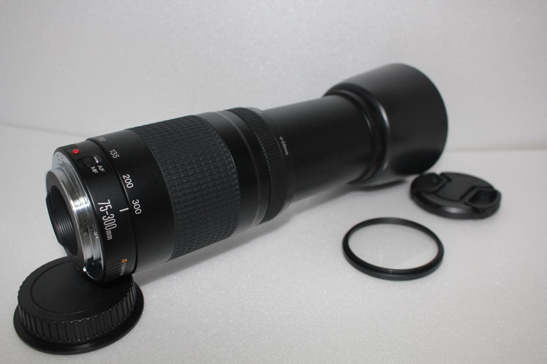 迫力の300㎜☆極上品☆フード付☆キャノン Canon EF75-300㎜ ☆