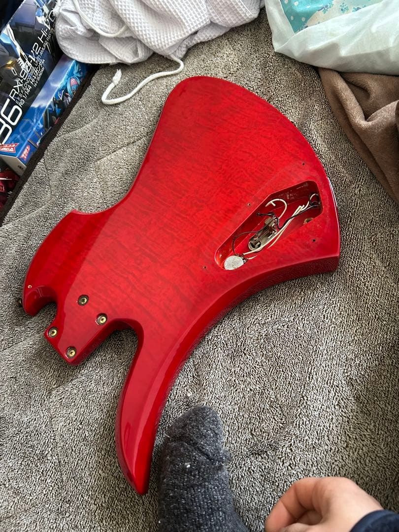 か*い様 BURNY hideモデル MG-85X バスウッドボディのみ