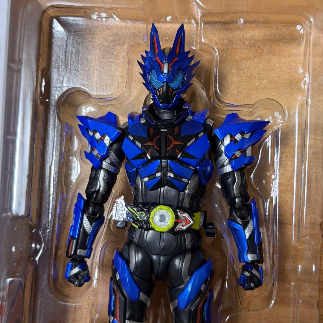 【開封美品】フィギュアーツ バルカンローンウルフ