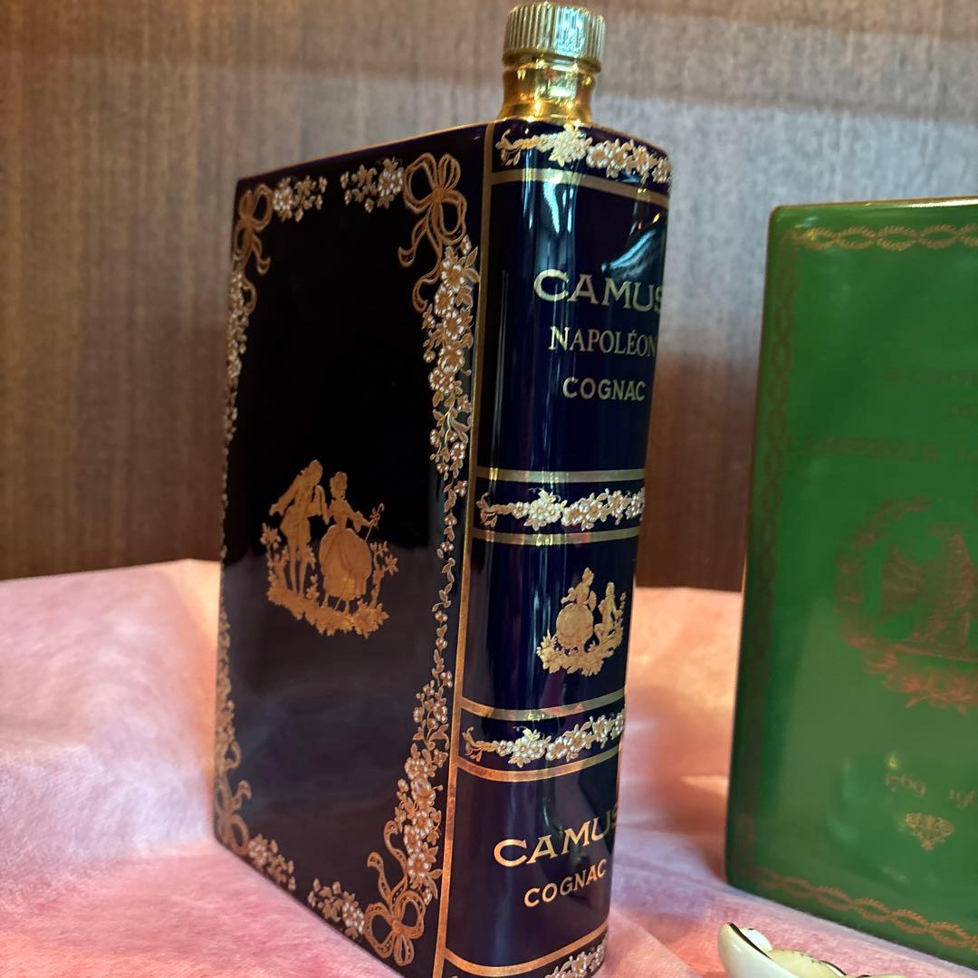 未開栓　VSOPコニャック、カミュ ナポレオン ブック