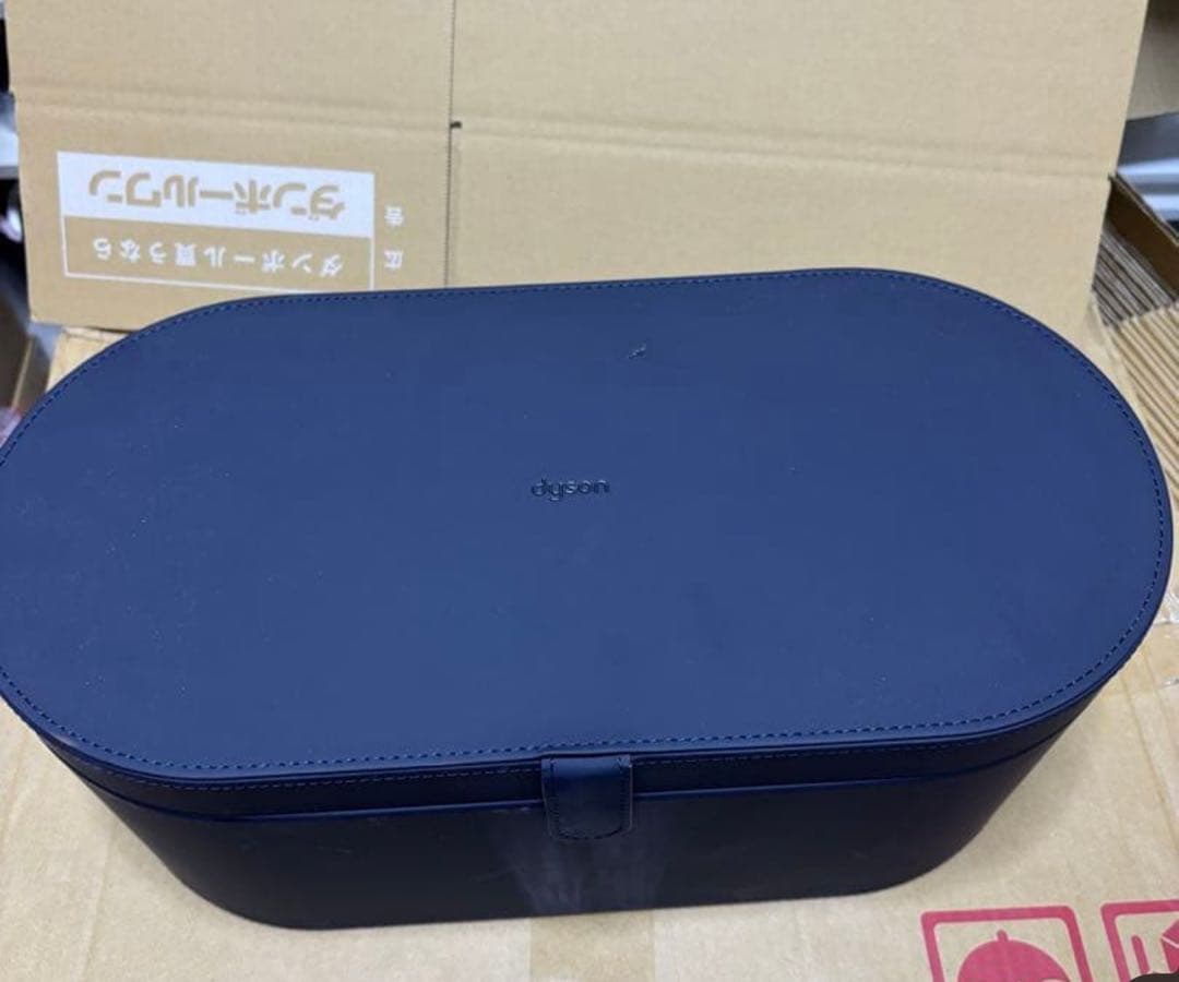 Dyson ヘアスタイリングツール 専用ケース付き