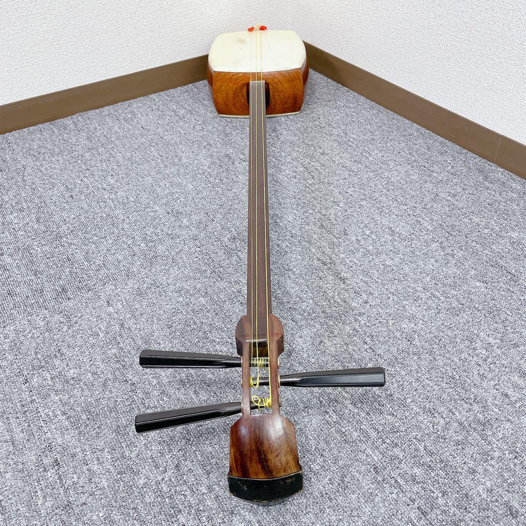 三味線 紅木 子持ち綾杉胴 一本溝 K18 犬皮 細棹 和楽器