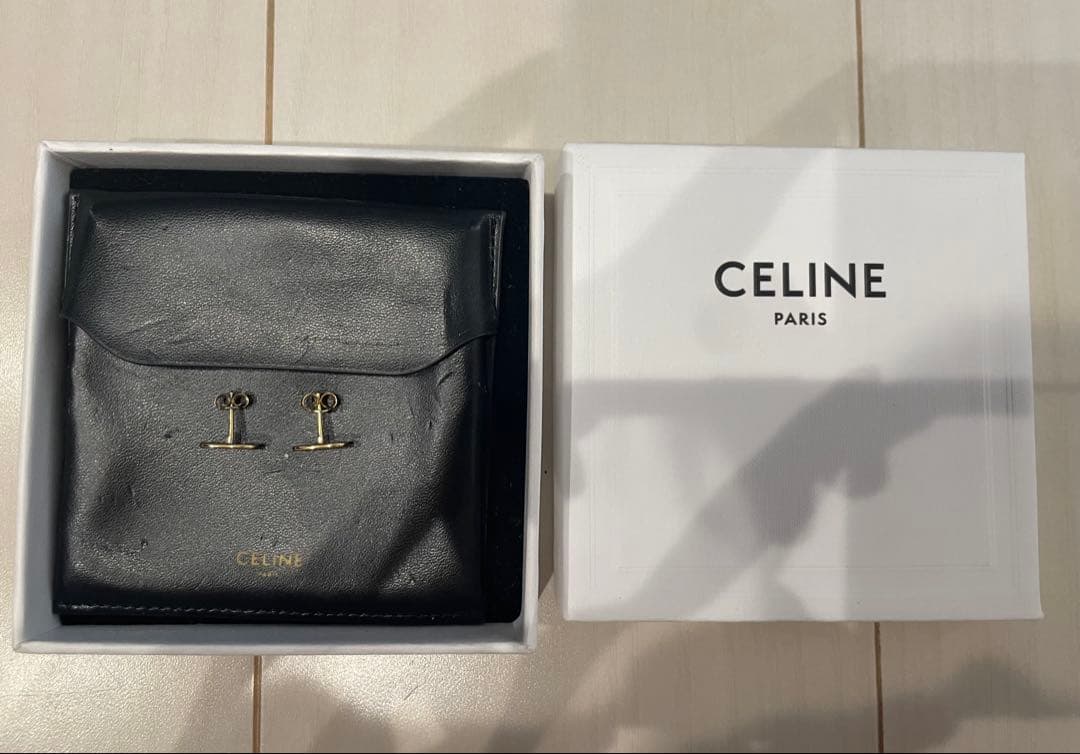 CELINE セリーヌ トリオンフ ピアス