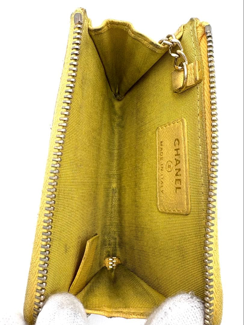シャネル ラムスキン ケース A68943 イエロー 23番台 小銭入れ