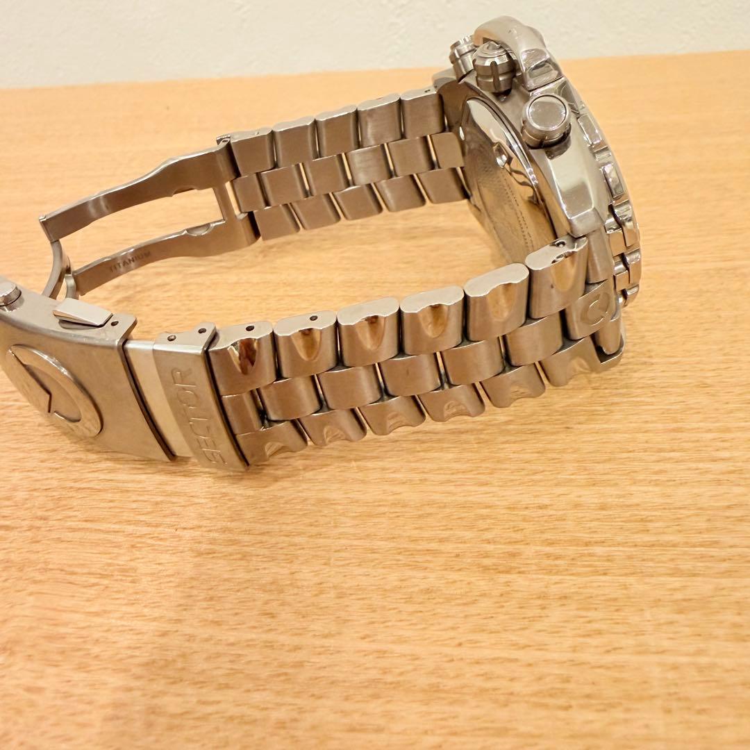 SECTOR 600 クロノグラ チタン 腕時計 セクター Titan