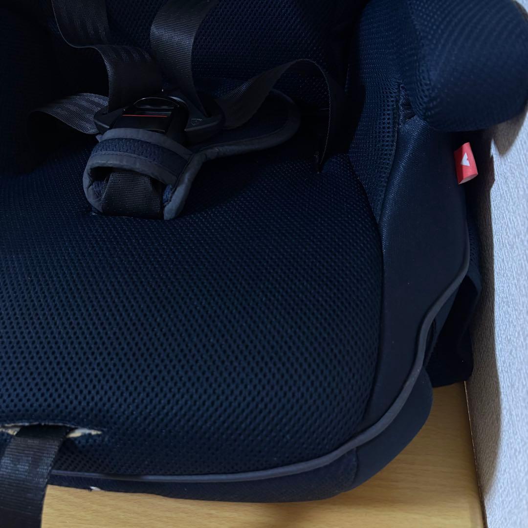 アップリカ エアグルーヴ AD ネイビー ジュニアシート