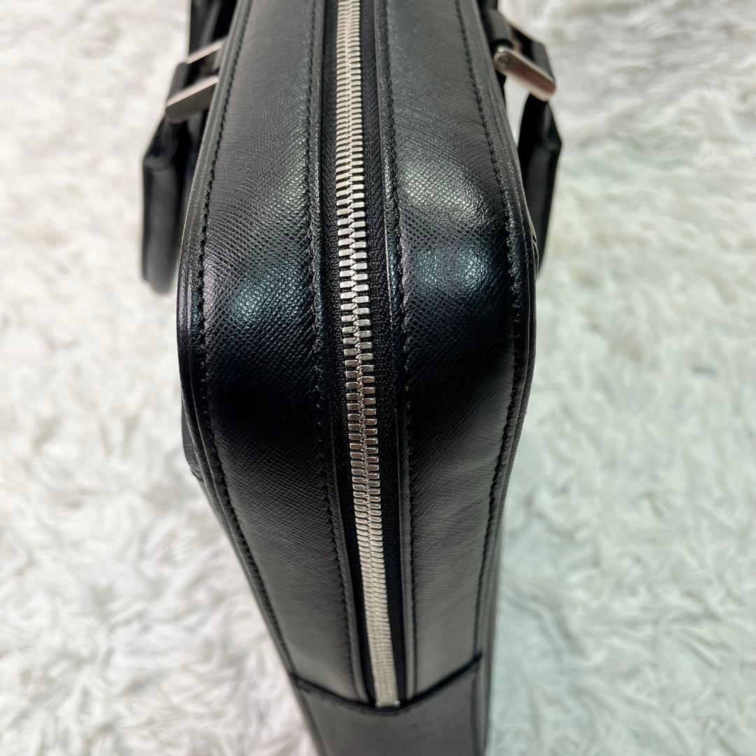 美品✨バーバリー　ブリーフケース　ビジネスバッグ　黒　A4 サフィアーノレザー