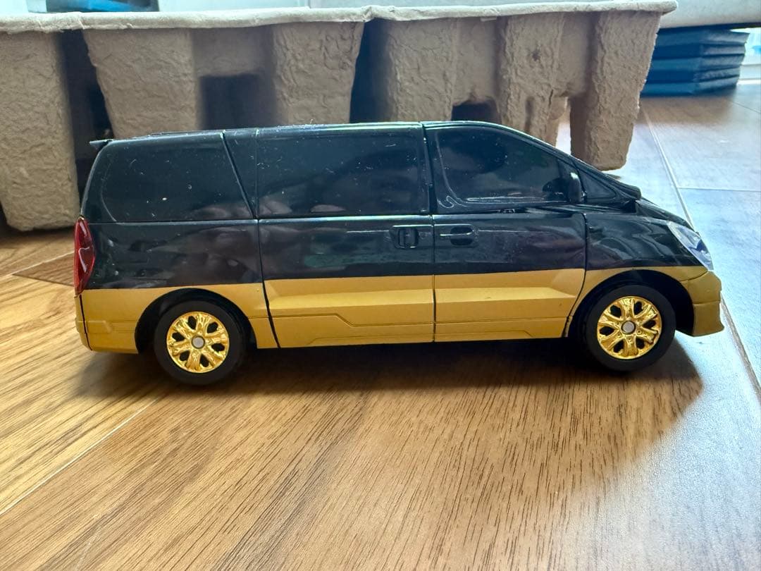 Gold edition韓国ハローカーボットペンタストム(箱あり)