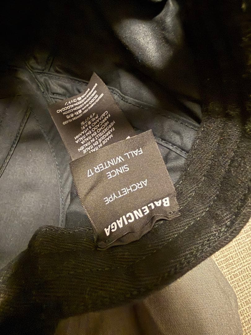 Balenciaga キャップ