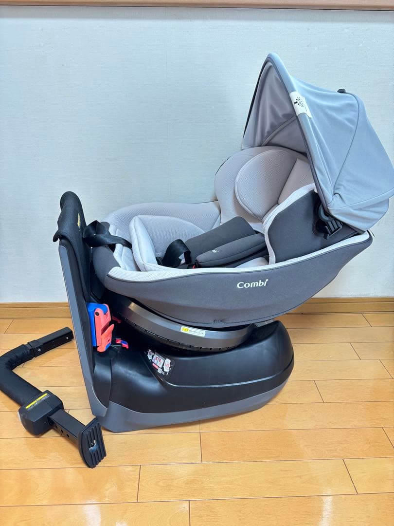 【美品】クルムーヴスマート エッグショック simplight チャイルドシート