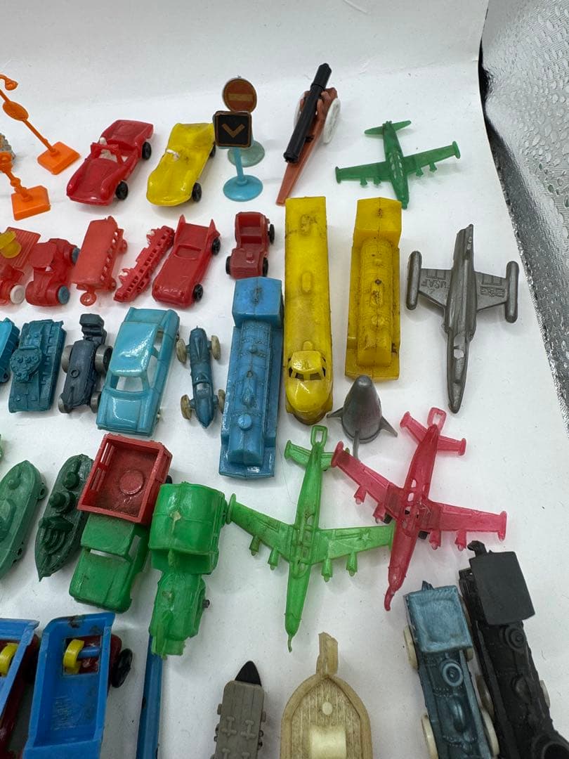 グリコ おまけ レトロ 昭和 フジヤ 木製 130点ほど 機関車　ロボット