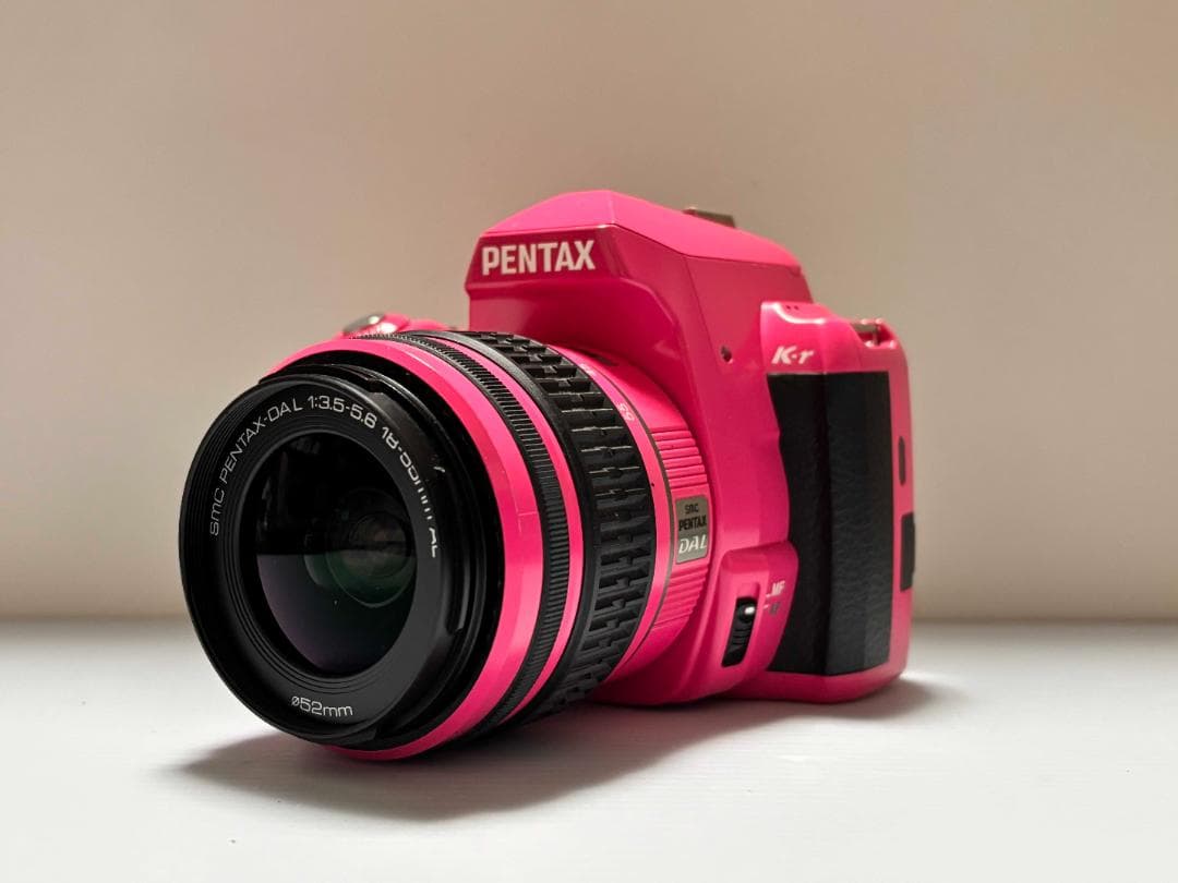 PENTAX K-r ピンク デジタル一眼レフカメラ 18-55mm レンズ付き