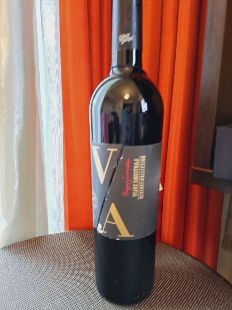 V.A. 赤ワイン 750ml 14%　インドワイン