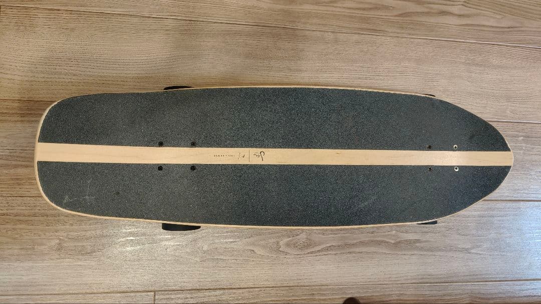 サーフスケートボード　 リッカ × ジェシカ・ミユキ　コラボレーションモデル