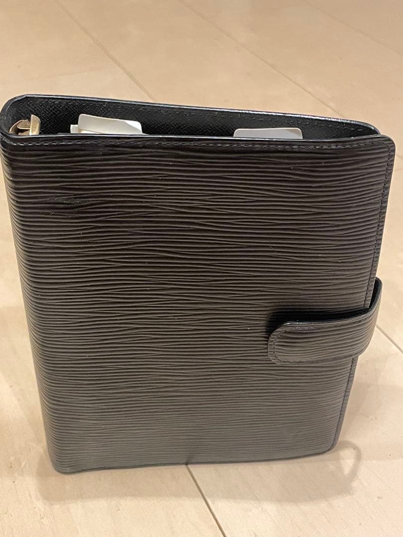 ⚠️ゆなルイヴィトン　アジェンダMM　エピ　ノワール　黒　手帳カバー