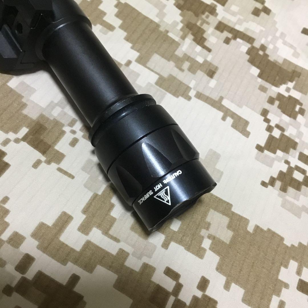 レア実物 surefire M600 旧ロゴ LED クリックスイッチオマケ付き