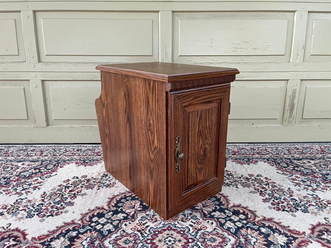 Sauder 【アメリカ老舗家具メーカー】木製マガジンラック付きキャビネット