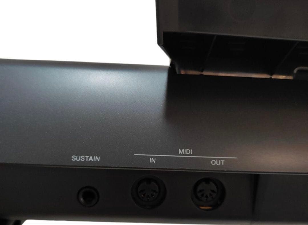 YAMAHA ヤマハ　電子キーボード　piaggero(ピアジェーロ)NP-31