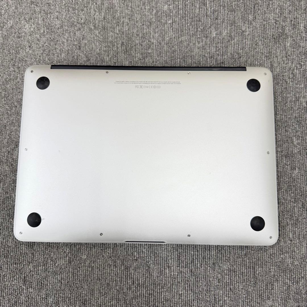 Macbook Air 2012 13 インチ 4GB/128GBシルバー