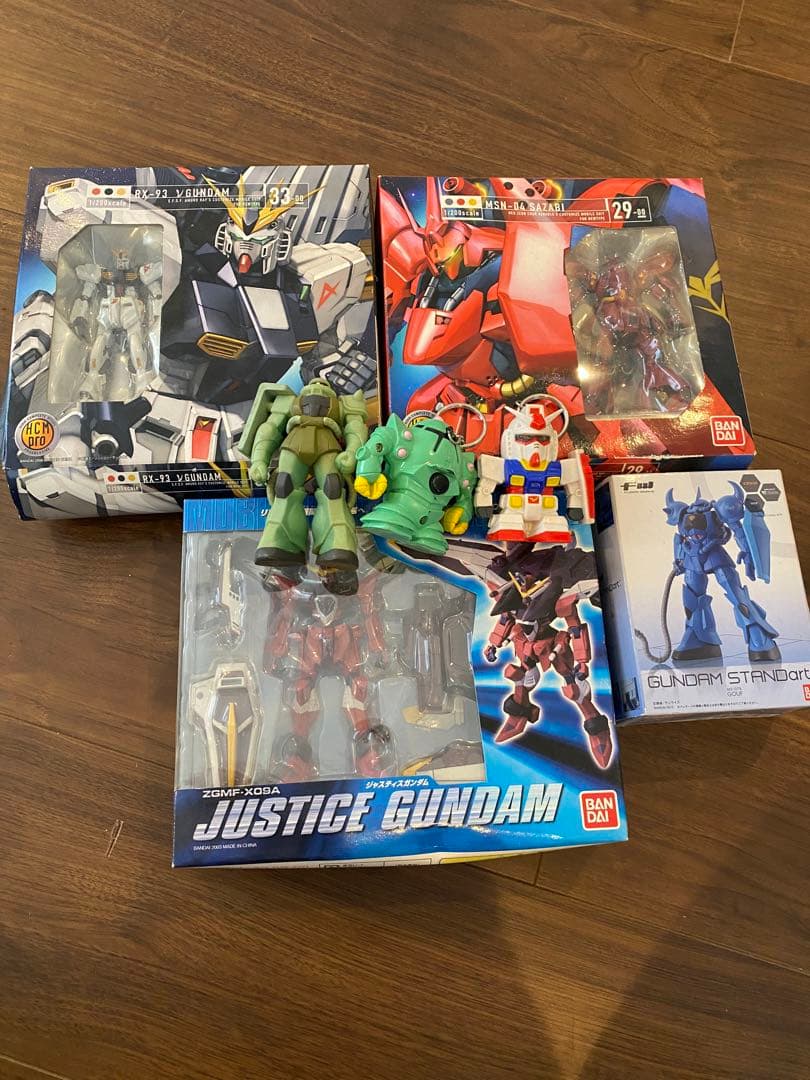 ガンダムプラモデル　キーホルダーセット