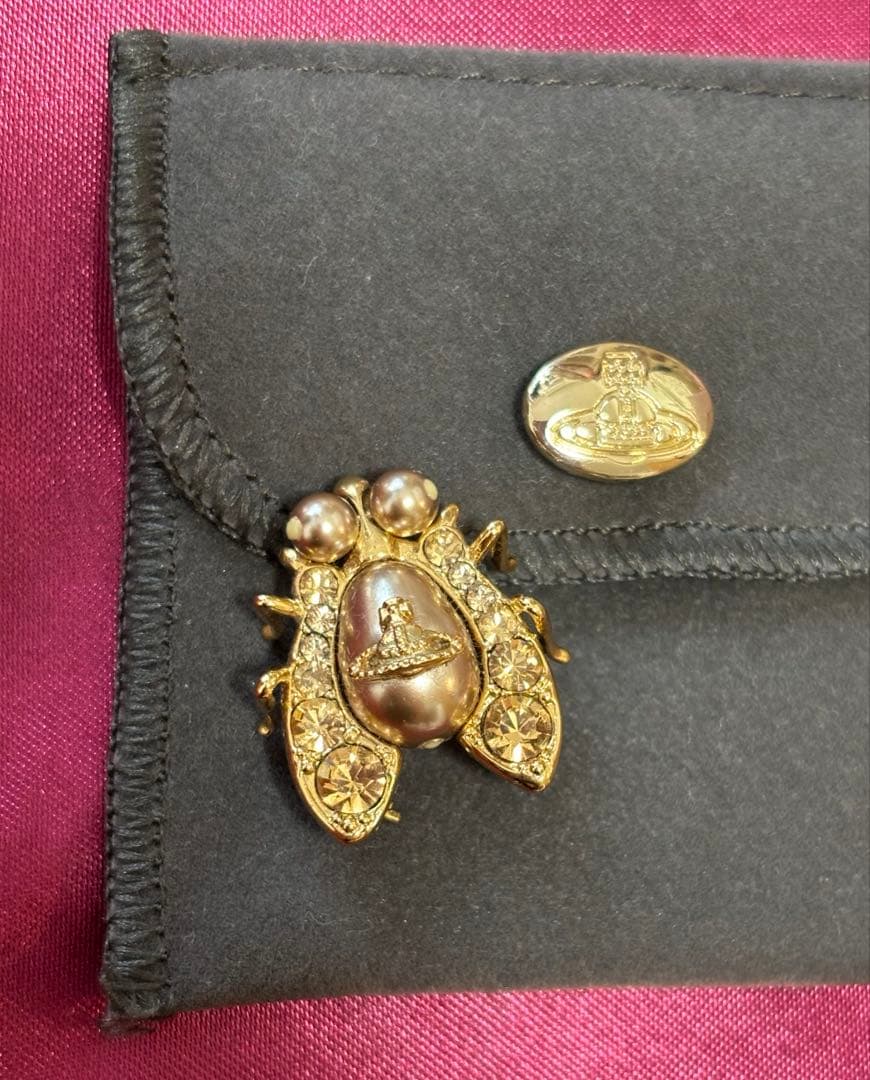 Vivienne Westwood ヴィヴィアン ウエストウッド ブローチ